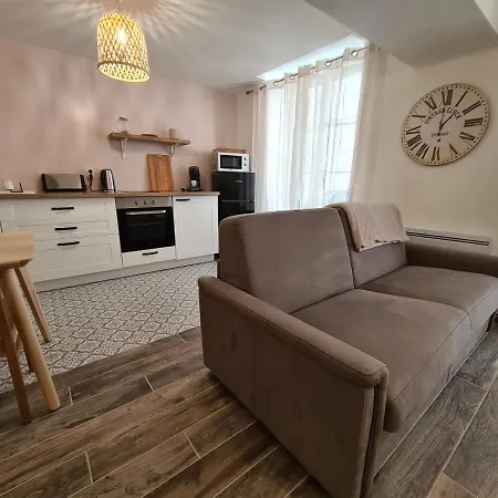 Appart'Hotel- Le Budapest Melun