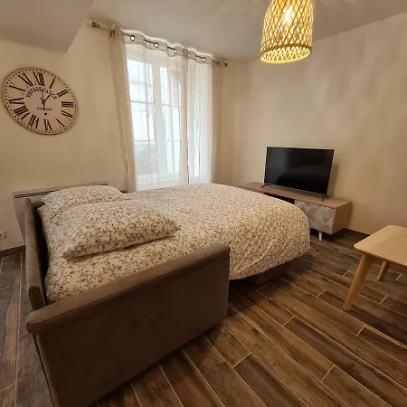 Appart'Hotel- Le Budapest Melun