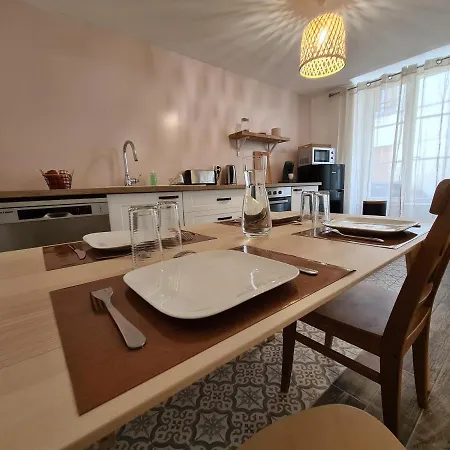 Appart'Hotel- Le Budapest * Melun